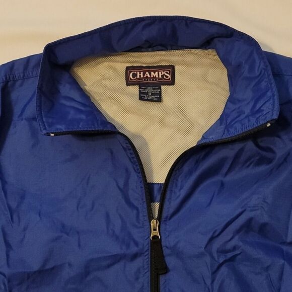 Champs windbreaker size medium - Picture 2 of 8